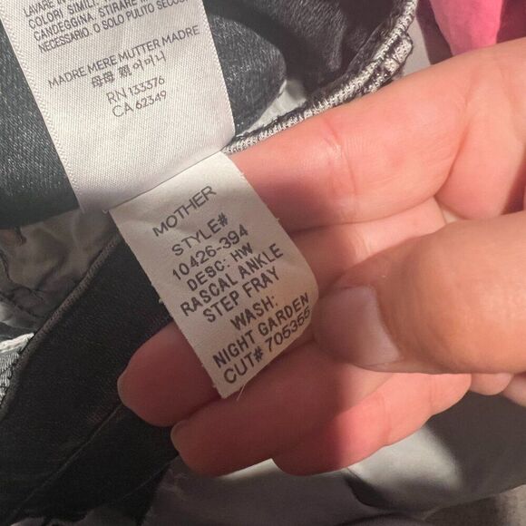 Mother High Waisted Rascal Ankle StepFray Jeans size 25 - Picture 13 of 16